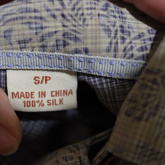 Tommy Bahama Gray Casual Button Down Shirt Silk Flip Cuff Small - Picture 12 of 12